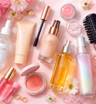 produtos de beleza mais vendidos com itens de skincare, maquiagem e cuidados capilares